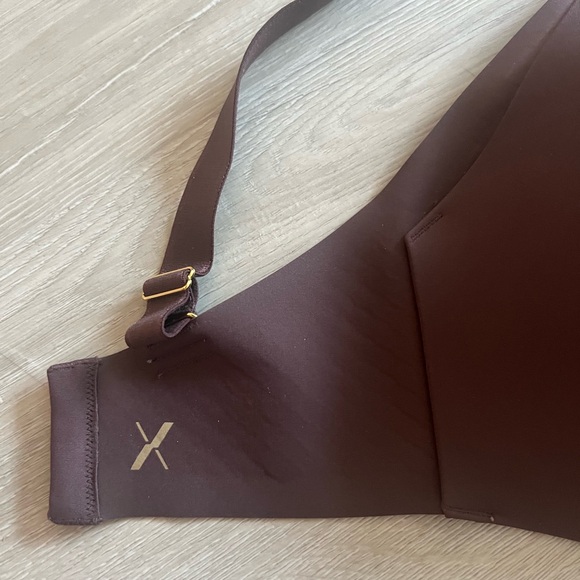 Knix Wingwoman - Picture 3 of 4